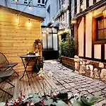 Le Gustave - Sauna, Jacuzzi & Terrasse A