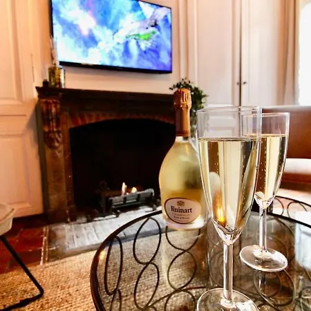 Appartement Le Gustave - Sauna, Jacuzzi & Terrasse A