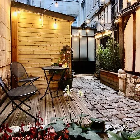 Le Gustave - Sauna, Jacuzzi & Terrasse A شقة