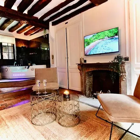 Lägenhet Le Gustave - Sauna, Jacuzzi & Terrasse A