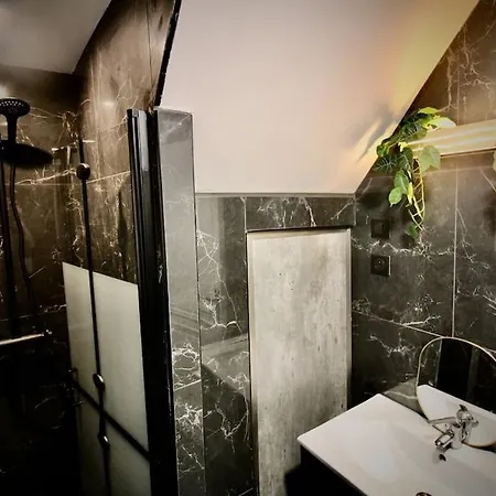 Le Gustave - Sauna, Jacuzzi & Terrasse A روان