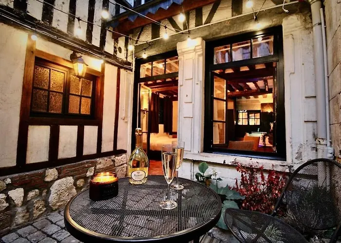 Apartment Le Gustave - Sauna, Jacuzzi & Terrasse A Rouen